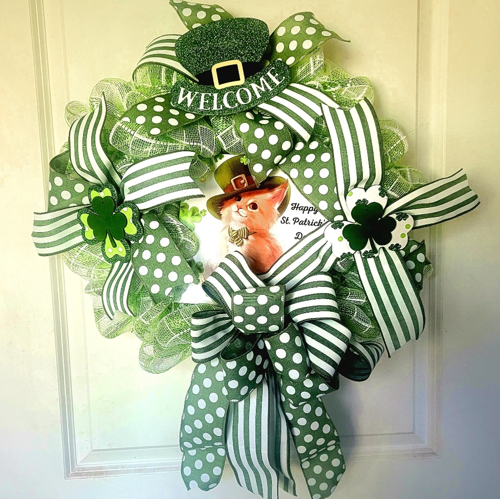 St. Patrick's Day Irish Cat Deco Mesh Bow Wreath - Picture 3 of 8